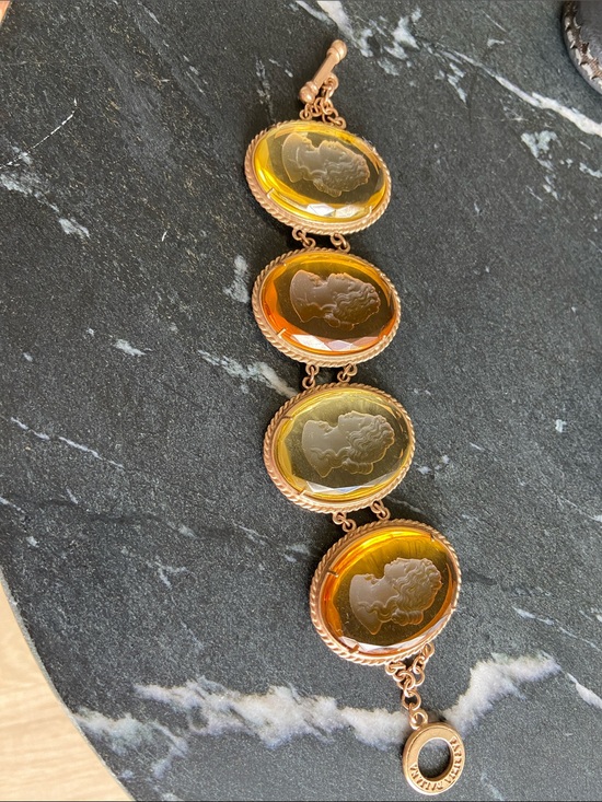 Pasquale Bruni Jewelry - Patrizia Daliana amber Glass Cameo Link Bracelet